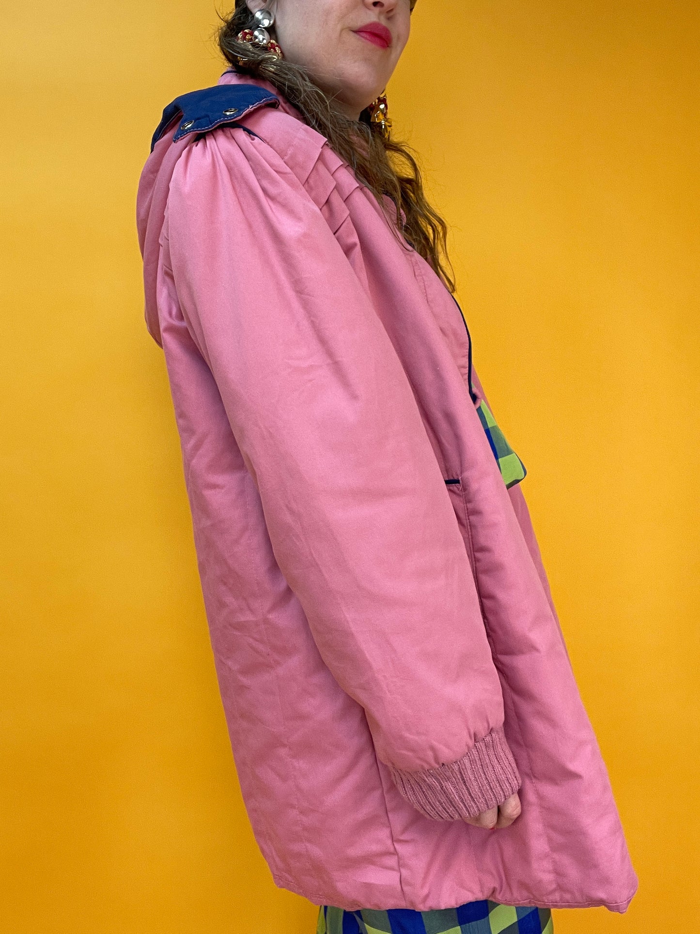 Wattierte rosa 70s/80s Anorakjacke mit gemütlichen Strickdetails