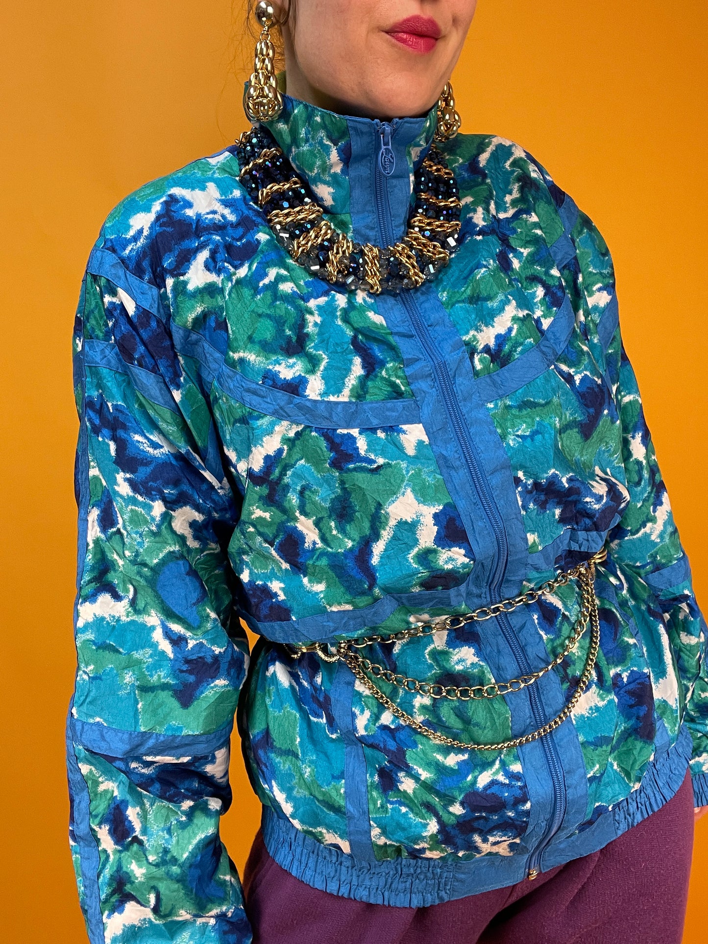 80s Ballonseidenjacke mit wildem Print