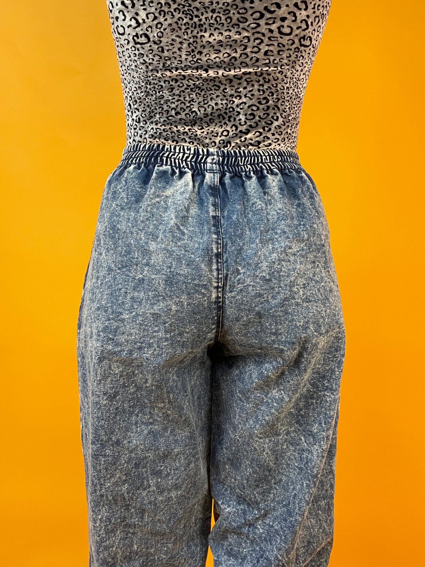 80s Acid washed Ballonjeans mit Applikationen und Nieten