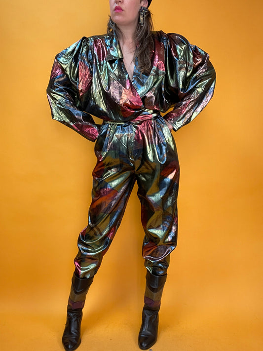 Glänzender Showstopper 80s Metallic-Jumpsuit aus gemustertem Lamé
