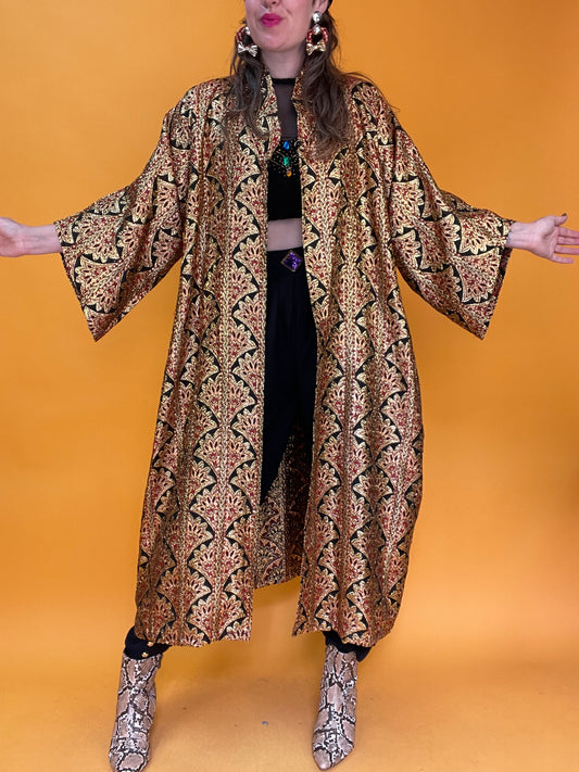 Famoser langer Kimono aus schimmerndem Lurex