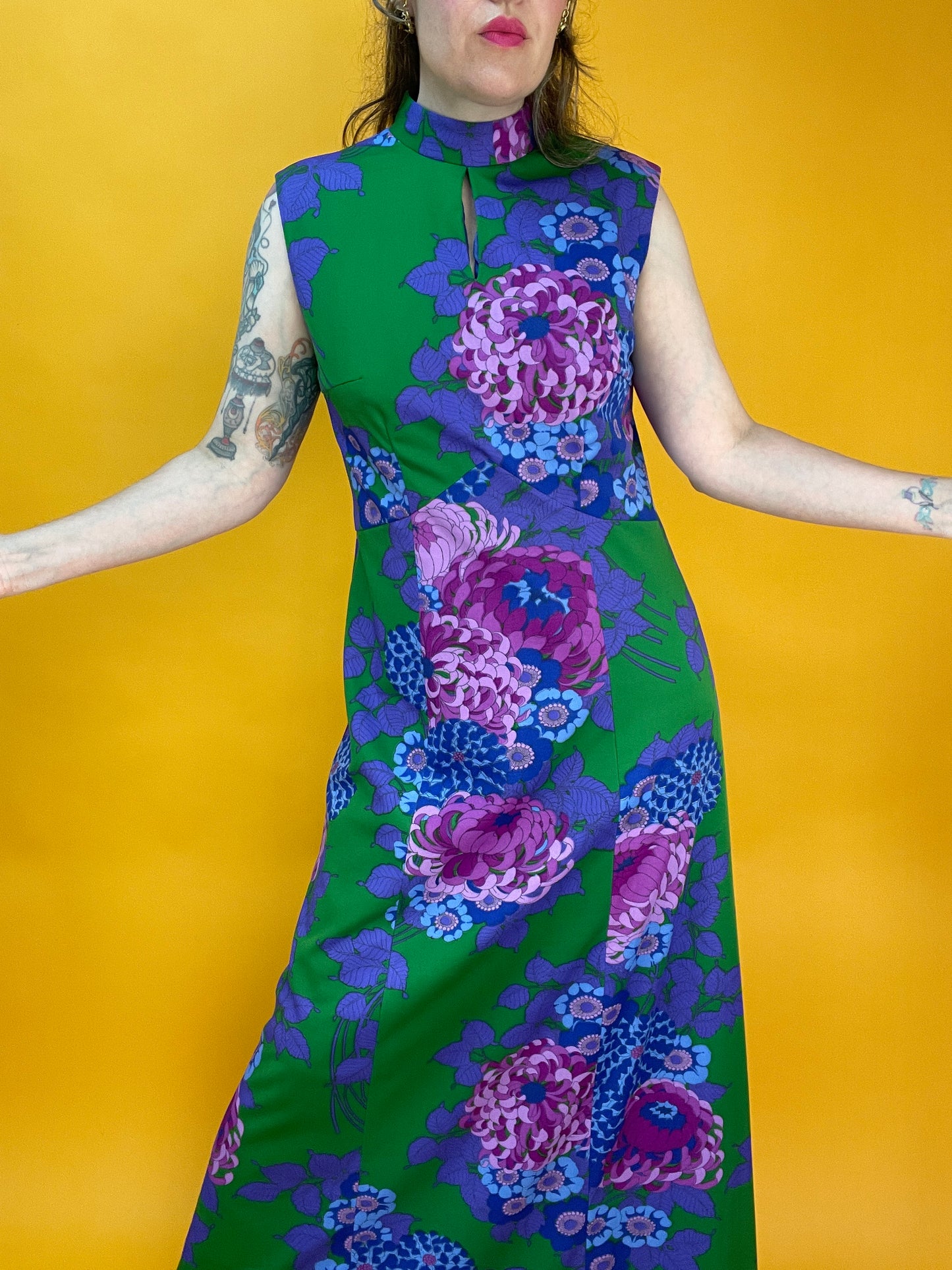 70s Maxikleid mit XXL Chrysanthemen-Print