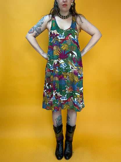 Hängerchen mit all-over Print aus exotischen Tieren und Pflanzen