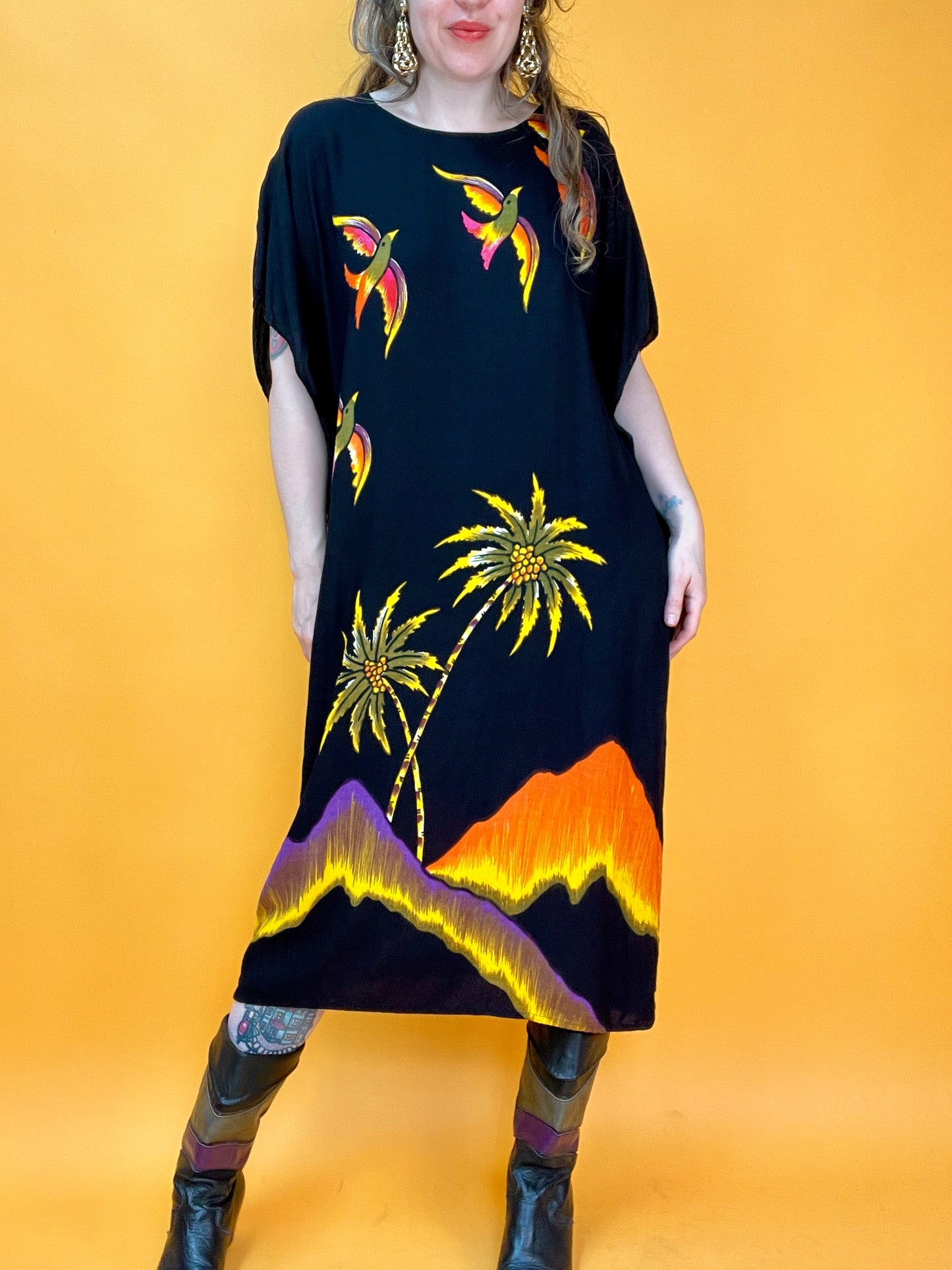 Herrlich dünnes Kaftankleid mit funky Beachvibeprint