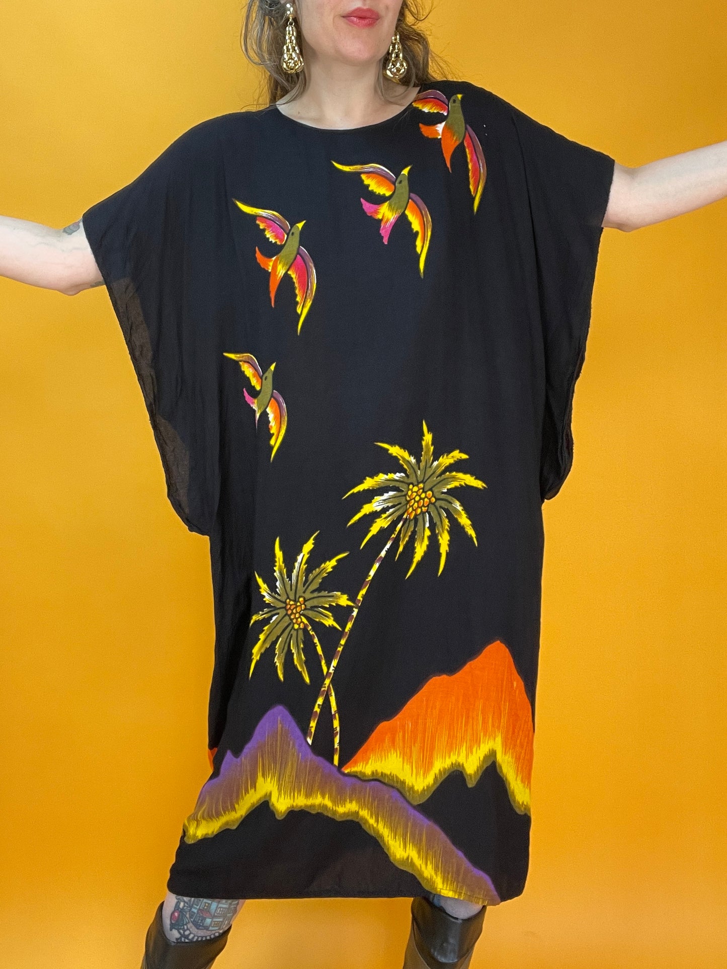 Herrlich dünnes Kaftankleid mit funky Beachvibeprint