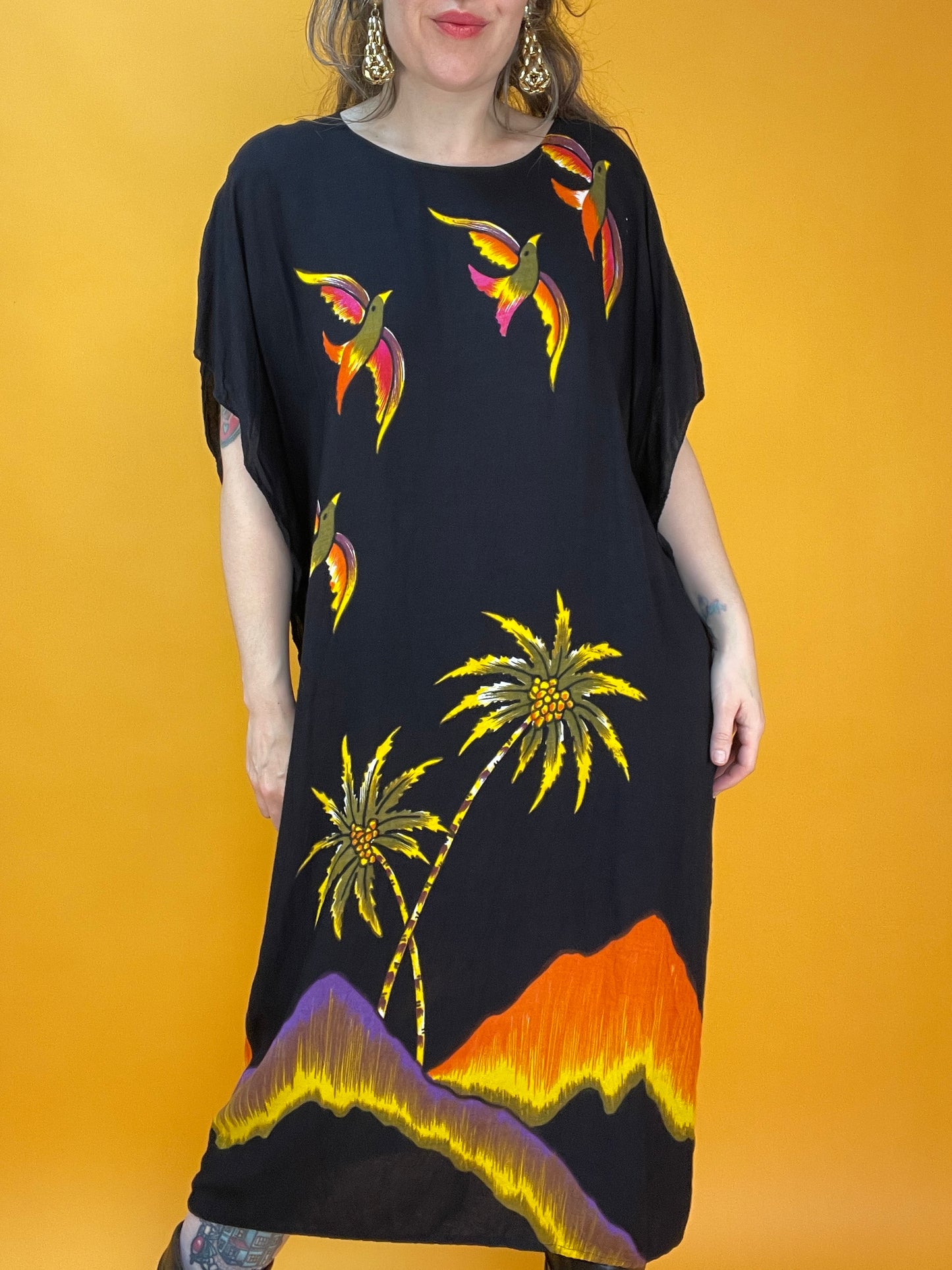 Herrlich dünnes Kaftankleid mit funky Beachvibeprint
