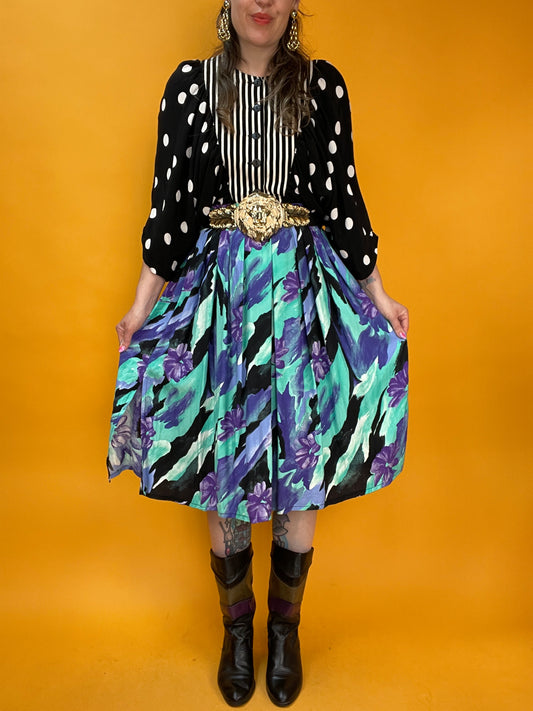 Knalliger 80s/90s Faltenrock mit poppigem Print