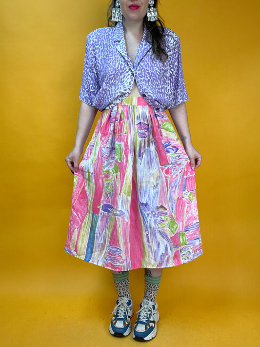 Megasüßer 80s/90s Midirock mit coolem Print in frischen Farben