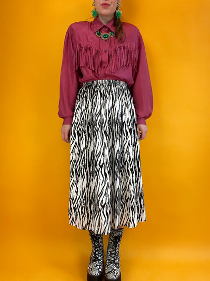 Sommerlich-luftiger Midirock mit Zebraprint