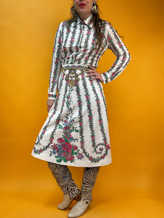 Anmutiges 70s Set mit allerschönstem Blumenprint