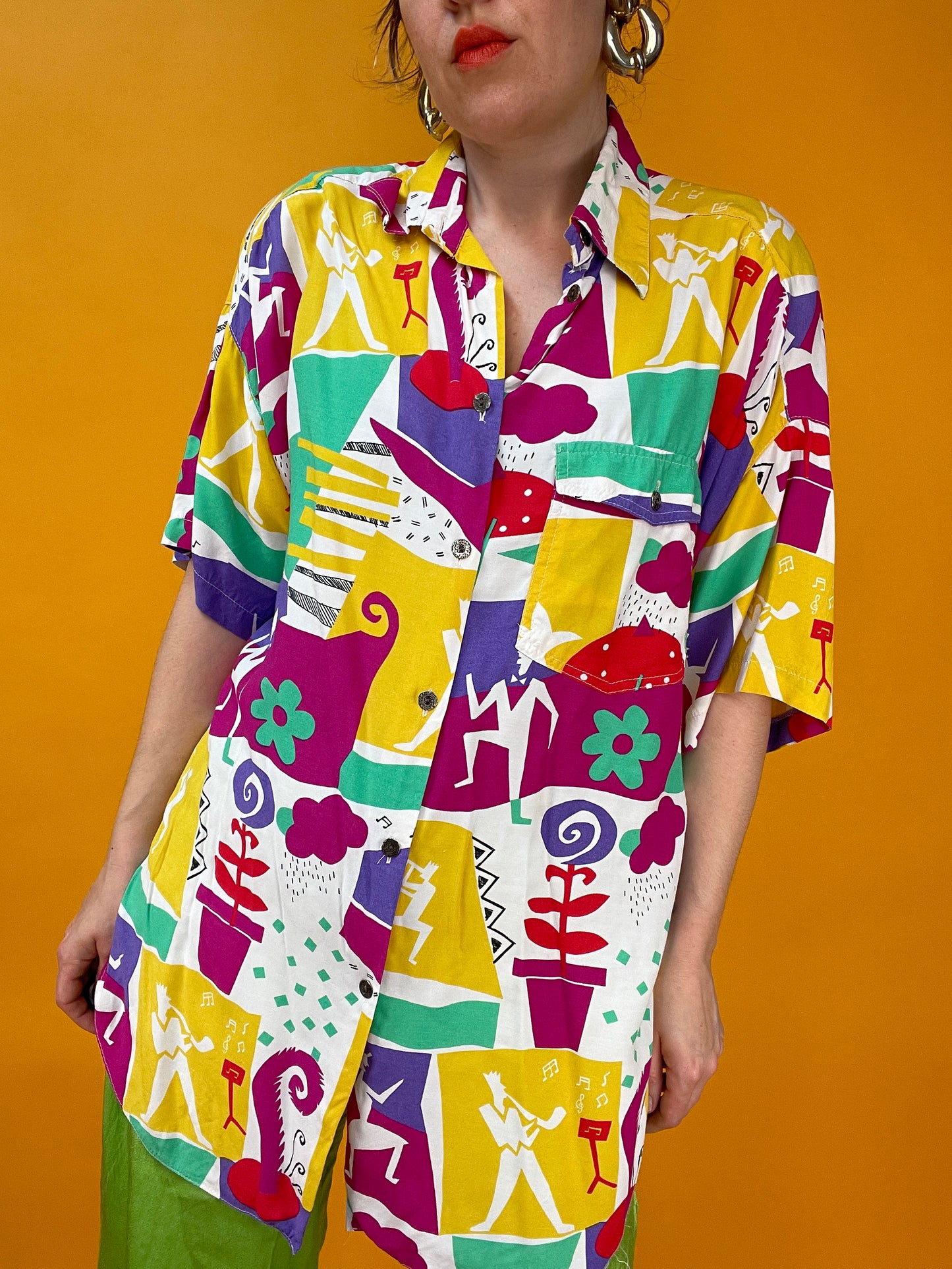 Luftiges Shirt mit funky Print