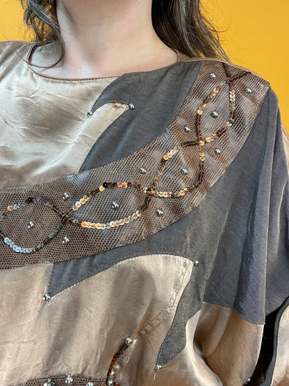 Schimmerndes 80s Satinshirt mit fetter Schlangenapplikation