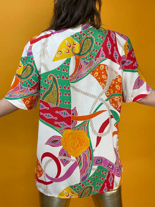 Knüller Sommerblusenshirt mit wildem 80s Geoprint
