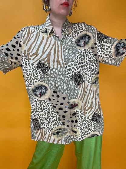 Sandfarbenes Leo-Patchworkprint-Shirt