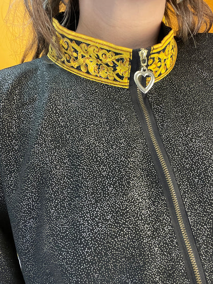Famoses 80s/90s Shirt mit glitzerndem Wildkatzenprint