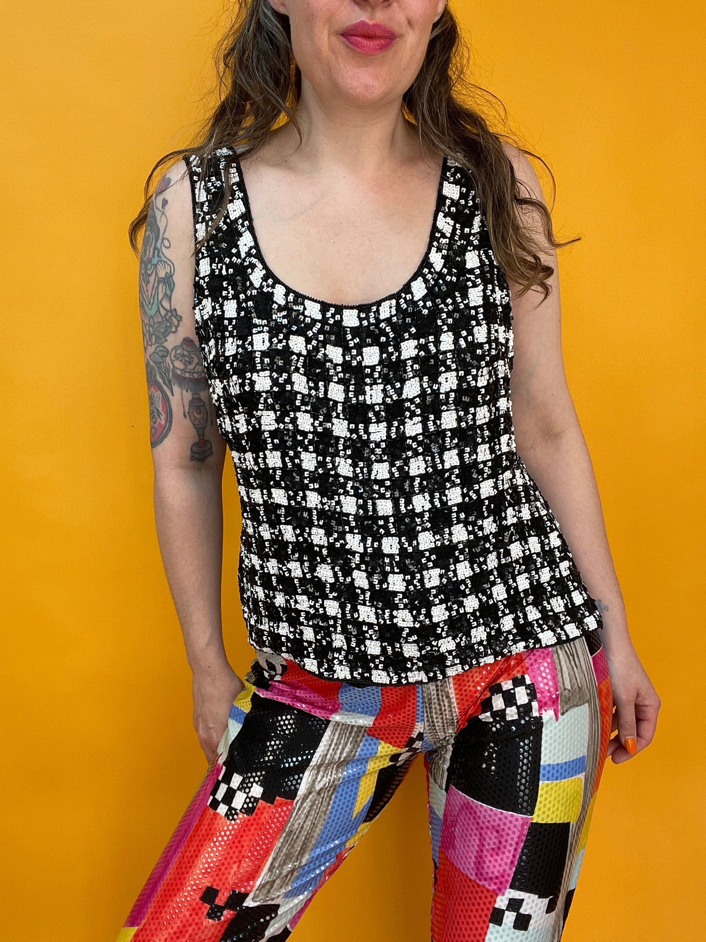 Monochromes Pailettenshirt von Frank Usher
