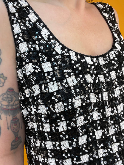 Monochromes Pailettenshirt von Frank Usher