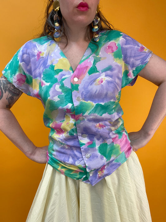 Sommerliches 80s/90s Blusenshirt mit tollem Pastellprint