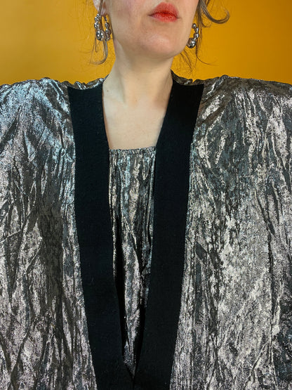 80s Longshirt mit XXL Fledermaussärmeln aus silber Lamé