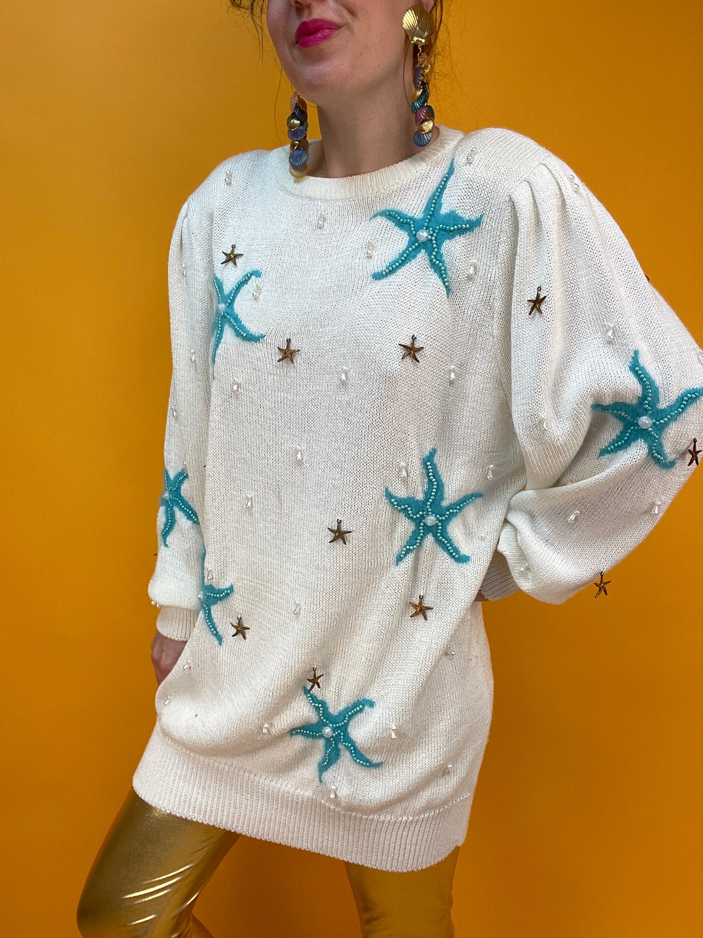 Maritimer 80s Stricksweater mit Seesternen und Perlenbesatz