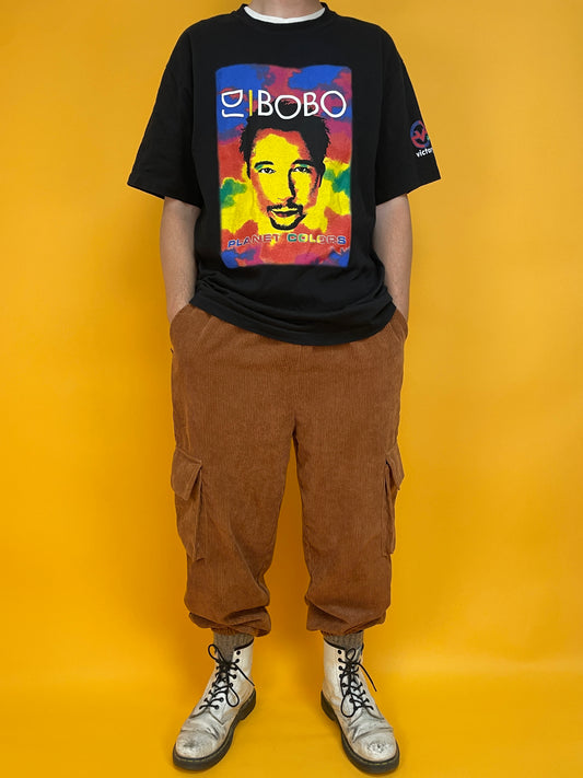 Kultiges T-Shirt von 90s Dancemusik Ikone DJ BOBO